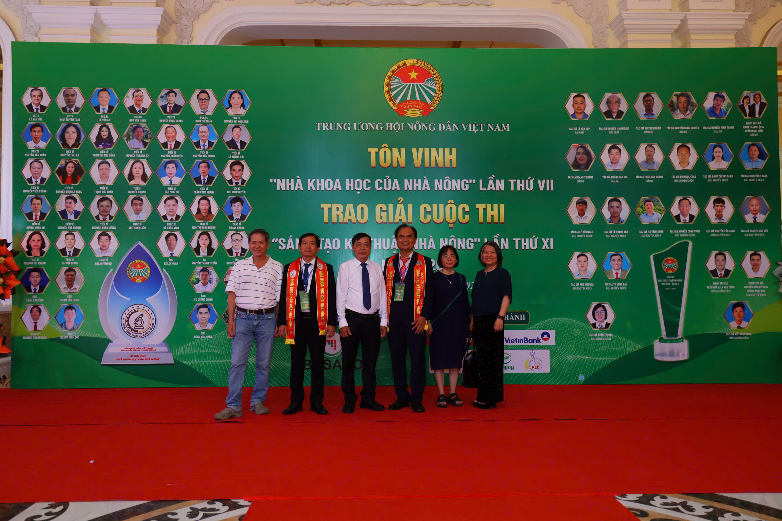 Ảnh lưu niệm tại chương trình Sáng tạo kỹ thuật nhà nông 2.10.2026